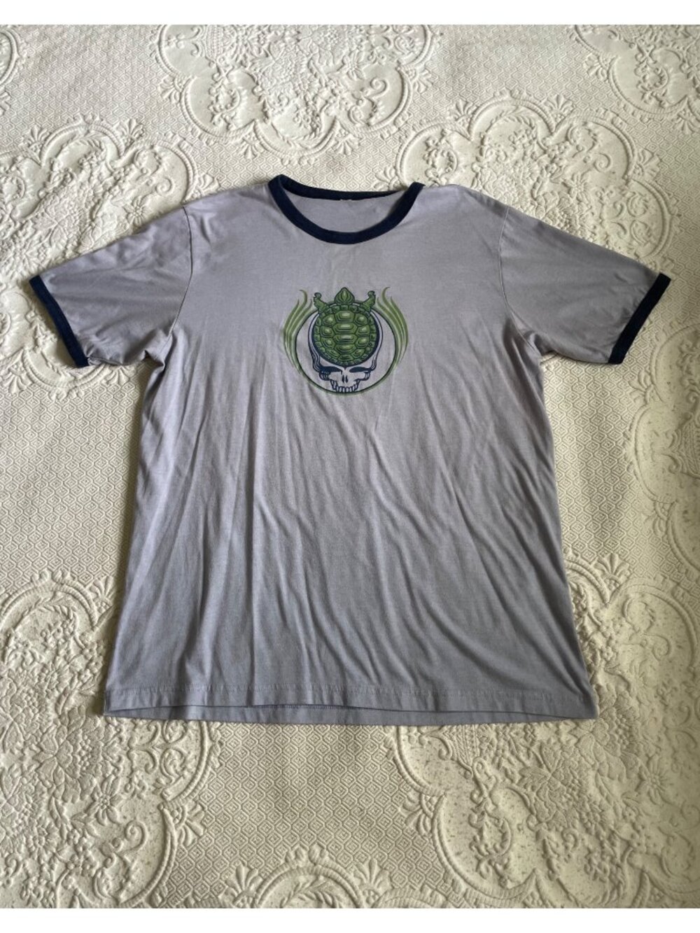 Grateful Dead "Steal Your Face" Skull Green Turtle Shell Graphic Ringer T-Shirt